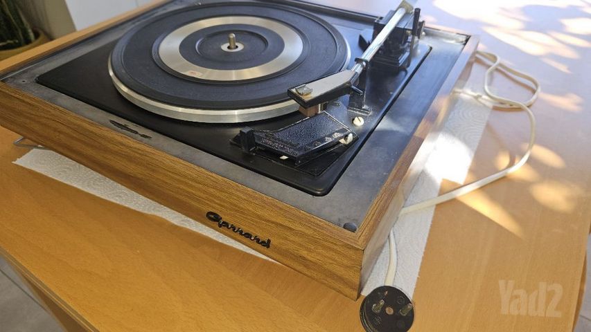 פטיפון GARRARD