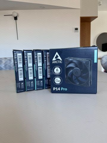 ARCTIC P14 PRO