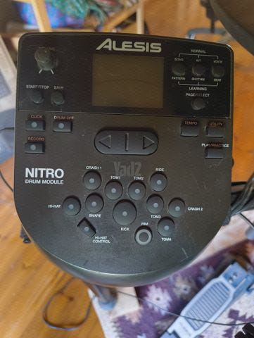 מערכת תופים alesis nitro