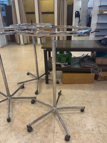 סטנדים