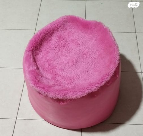 פוף ורוד קטן