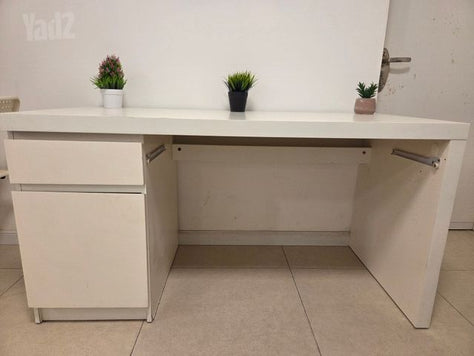 שולחן