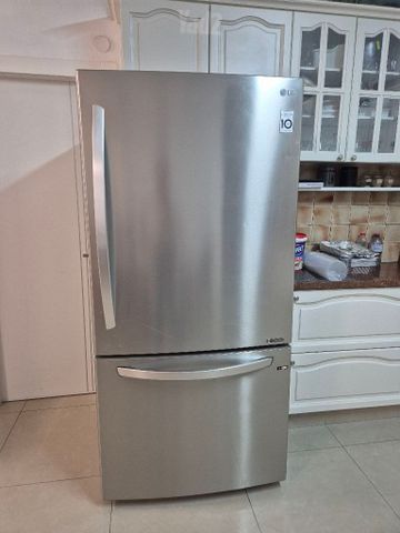 מקרר מטבח LG