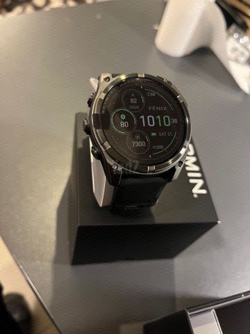 גרמין פניקס 8 סולארי 51mm