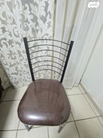 כסאות