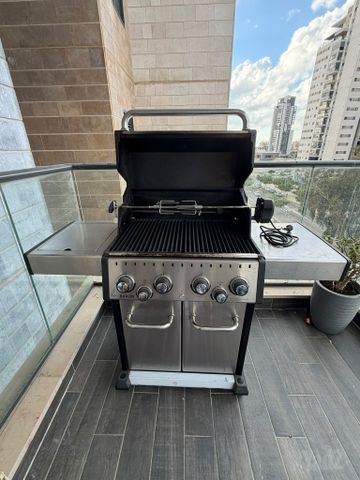 Broil King Baron S490