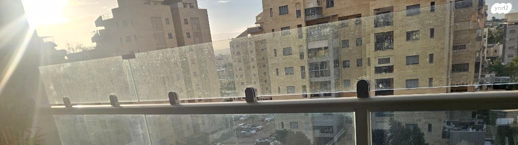 הגבעה זכוכית למעקה מרפסת