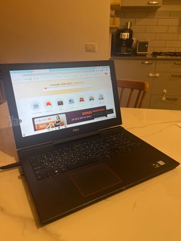 לפטופ Dell Inspiron