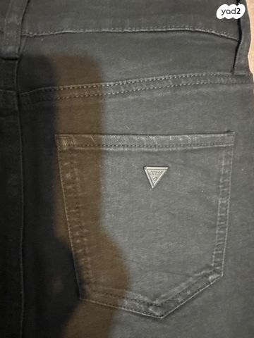 מכנסי ג׳ינס GUESS