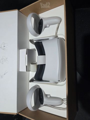 משקפי VR - Oculus Quest 2