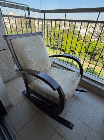 כיסא נדנדנה