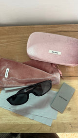 משקפי שמש miu miu