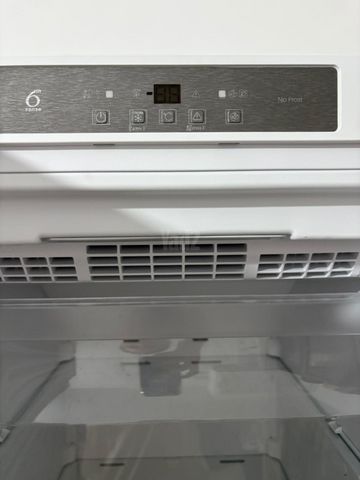 מקפיא Whirlpool במצב מצוין