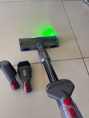 דייסון - Dyson V15 Detect