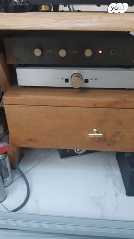 מגבר