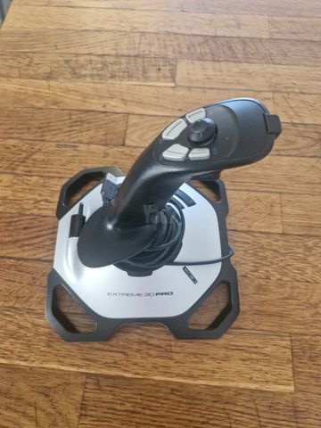 ג'ויסטיק Logitech Joystick