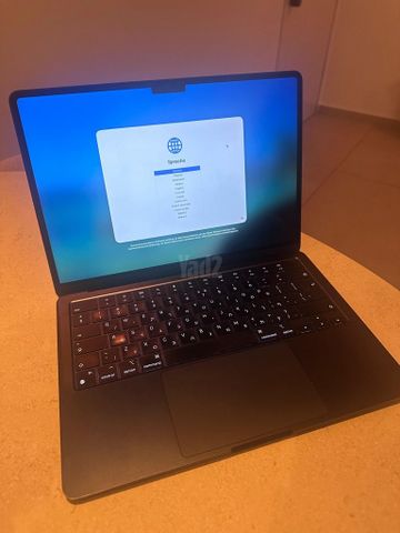 MacBook Air M2 13”