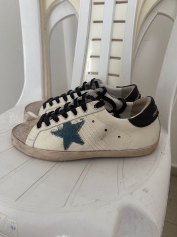 נעליים של Golden Goose