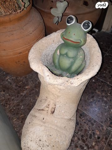 נעל ענקית לעציץ ועוד