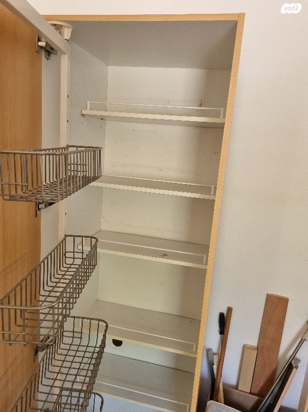 ארון מזווה של הביטאט
