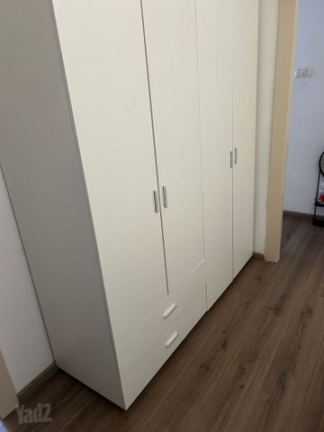 ארון בגדים