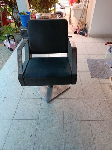 כסא למספרה