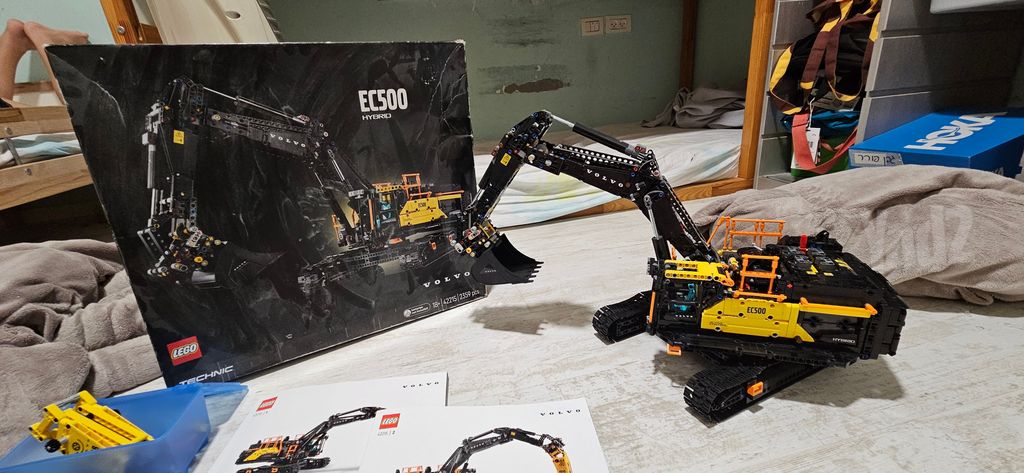 volvo EC500 hybrid excavator