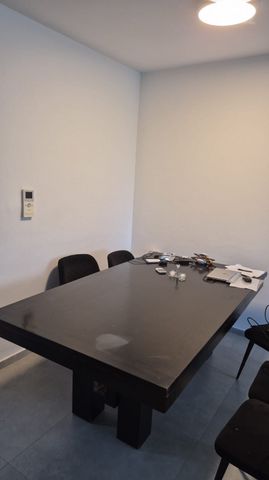 שולחן אוכל
