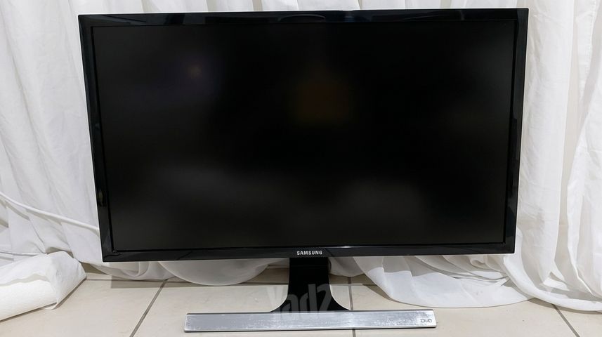4K UHD דגם U28E590D 60FPS