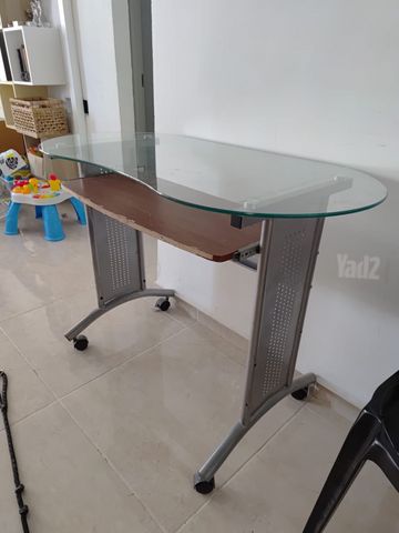 שולחן מחשב