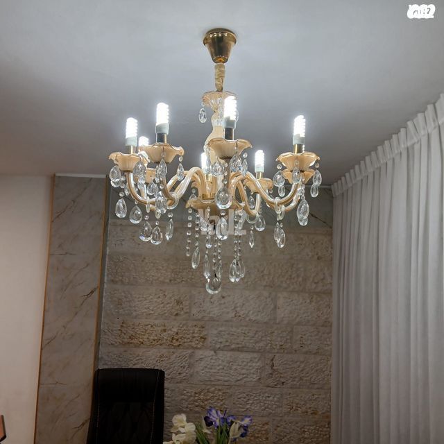 נברשת לסלון