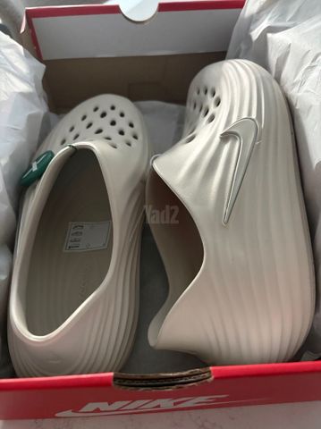 Nike rejuven slides