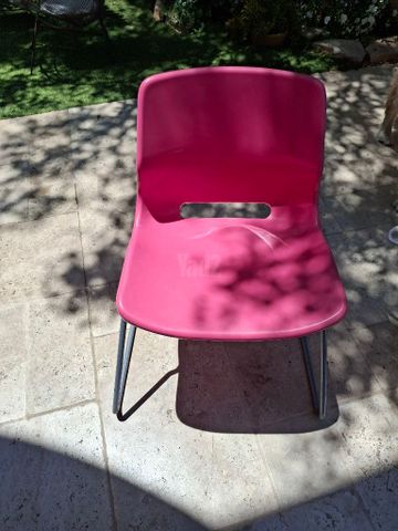 כיסא פלסטיק