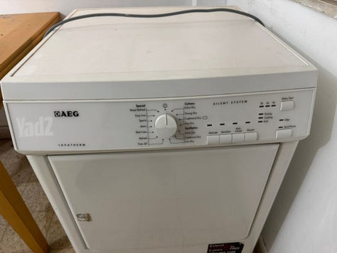 מייבש AEG