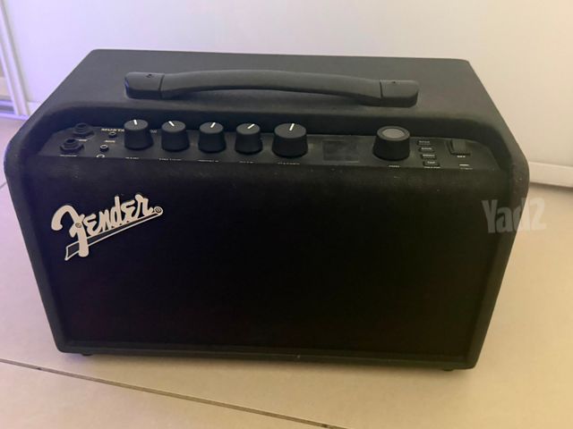 מגבר  fender mustang LT40s