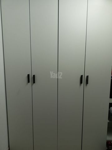 ארון לבן