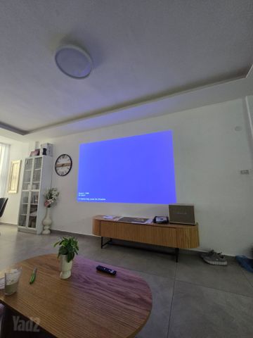 מקרן EPSON