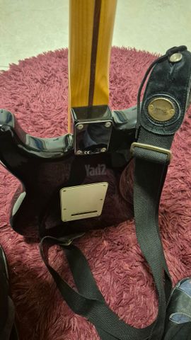 גיטרה fender +מגבר fender