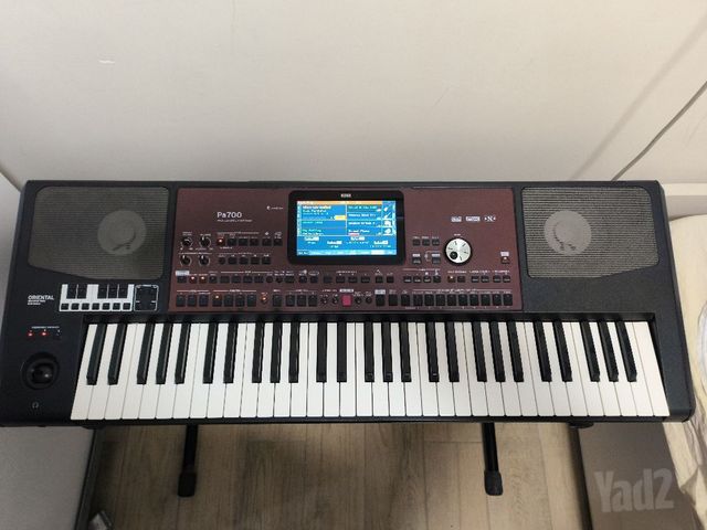 Korg pa700