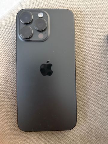 iPhone 15 Pro Max
