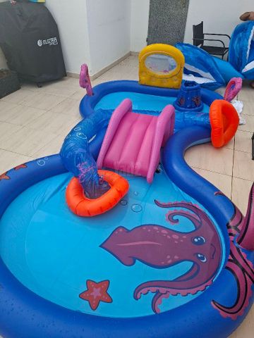 בריכה לילדים
