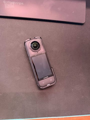Insta 360 X5