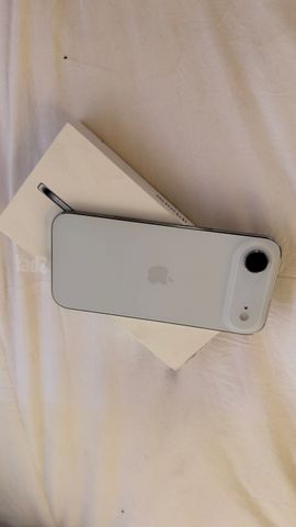 אפל Air