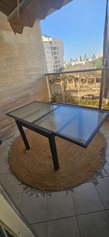 שולחן