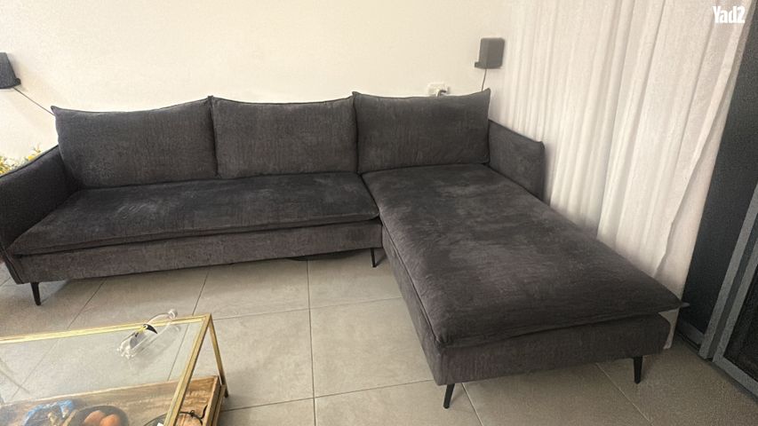 סלון למכירה