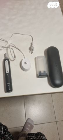 Oral-B iO Series 4