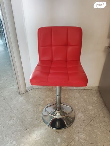 כיסא בר מרופד מתכוונן לגובה