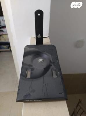 מדף ממתכת