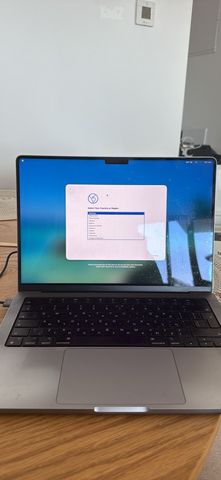 MacBook Pro M2
