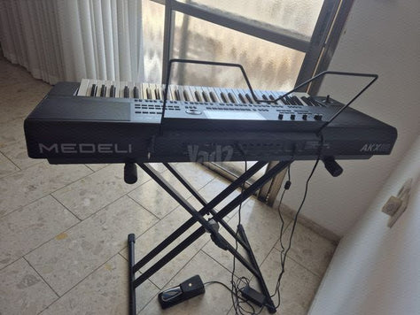 Medeli AKX10 סטנד ופדאל